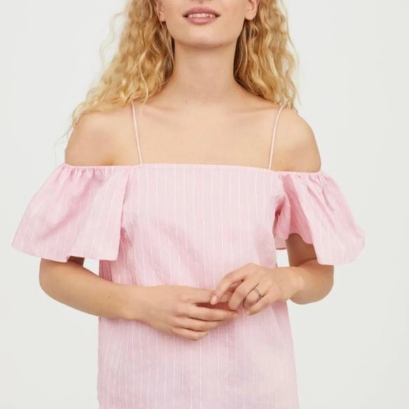 H&M Striped Off-The-Shoulder Top 🌸​​​​​​​​​​ - Picture 1 of 4